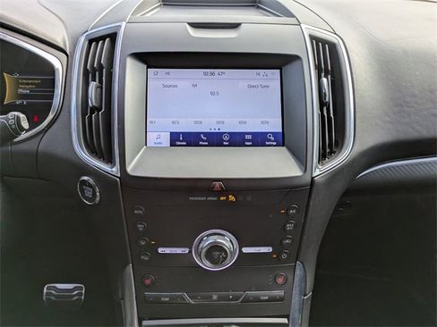 Used 2020 Ford Edge ST image 12