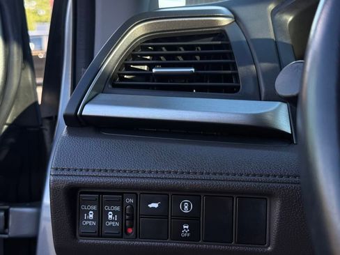 Used 2022 Honda Odyssey EX-L image 29