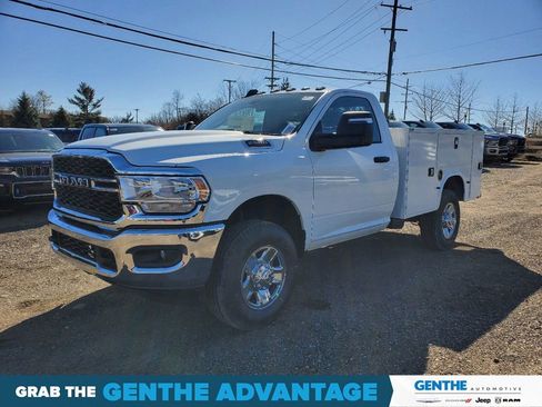 New 2024 RAM 2500 Tradesman w/ Chrome Appearance Group AWD/4WD image 2