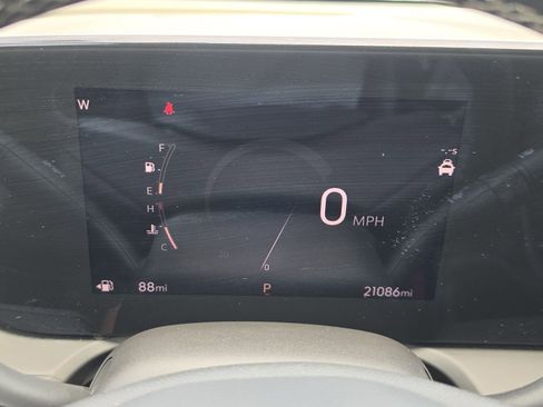 Used 2025 Buick Encore GX Preferred AWD/4WD image 22