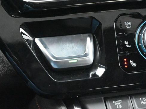 Used 2024 GMC Sierra 2500 AT4 w/ AT4 Preferred Package image 26