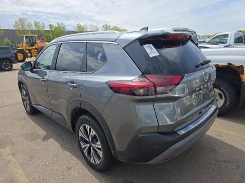 Used 2023 Nissan Rogue SV w/ SV Premium B Package AWD/4WD image 3