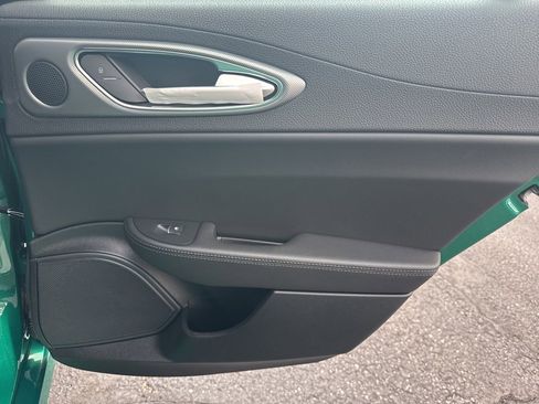 New 2025 Alfa Romeo Giulia AWD w/ Driving Assist Package image 21