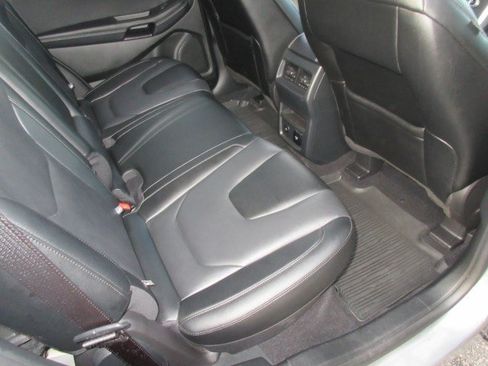 Used 2022 Ford Edge Titanium AWD/4WD image 21