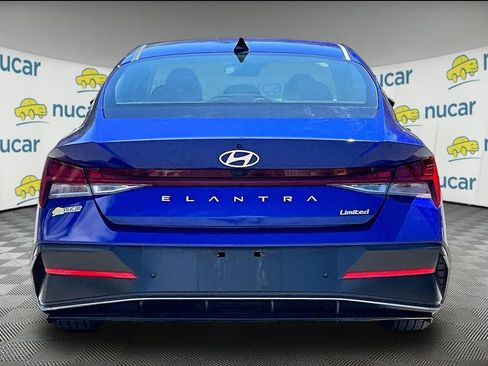 Used 2024 Hyundai Elantra Limited FWD image 5