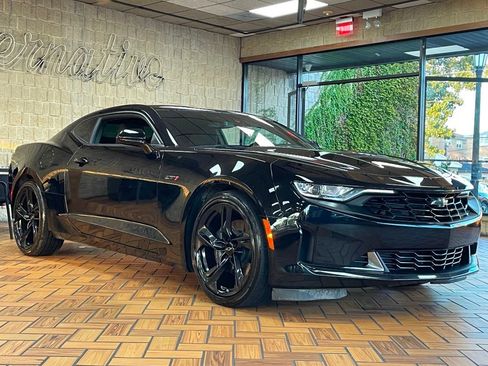 Used 2021 Chevrolet Camaro LT w/ RS Package image 14