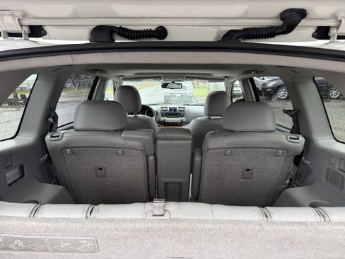 Used 2009 Toyota Highlander Limited AWD/4WD image 32