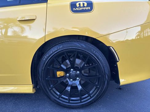 Used 2017 Dodge Charger R/T image 37