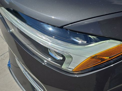 Certified 2023 Volvo XC60 B5 Plus image 11