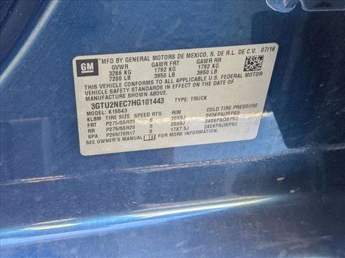 Used 2017 GMC Sierra 1500 SLT w/ SLT Premium Package image 17