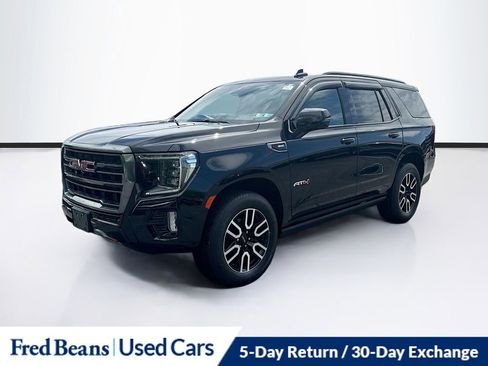 Used 2021 GMC Yukon AT4 w/ AT4 Premium Plus Package AWD/4WD image 3