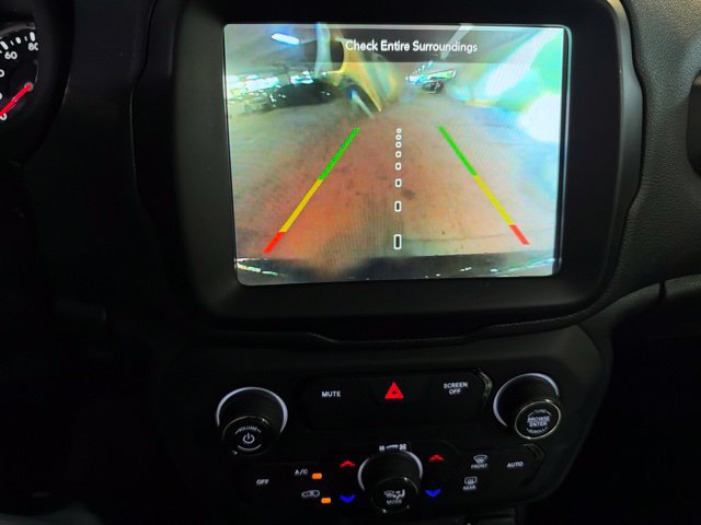 Used 2020 Jeep Renegade Trailhawk w/ UConnect 8.4 Nav Group AWD/4WD image 21