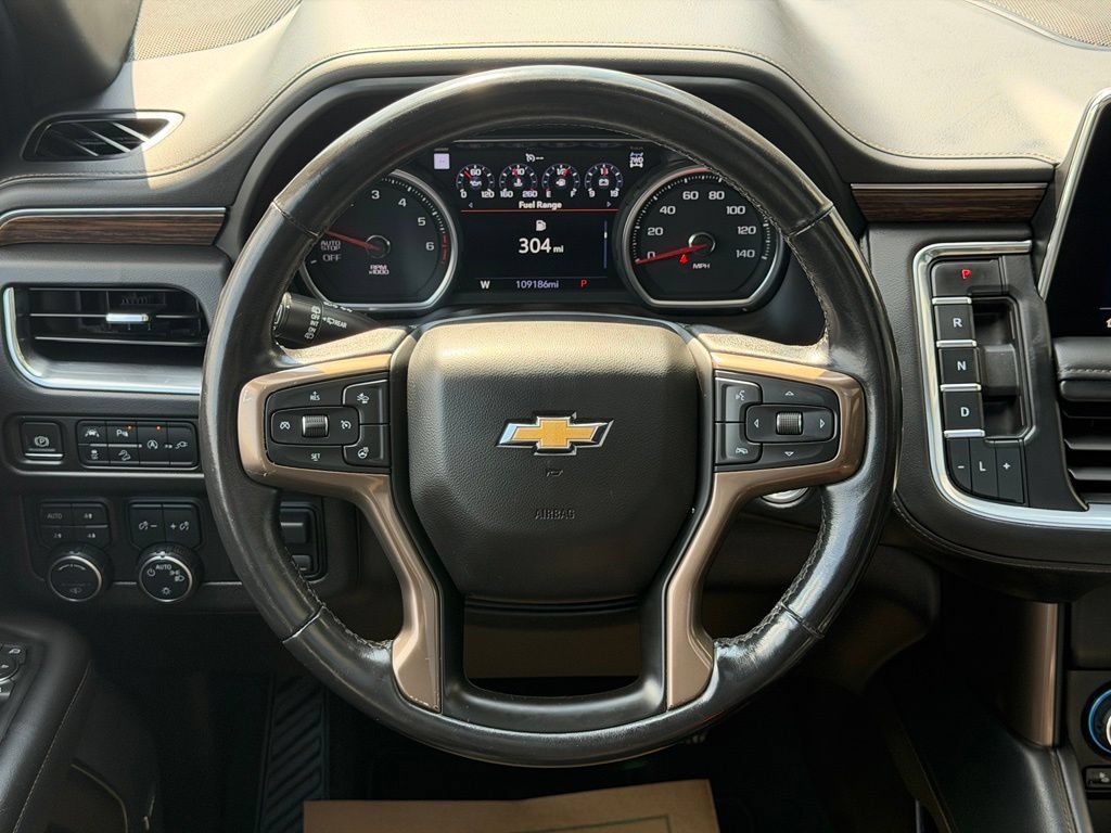 Used 2021 Chevrolet Suburban High Country AWD/4WD image 17