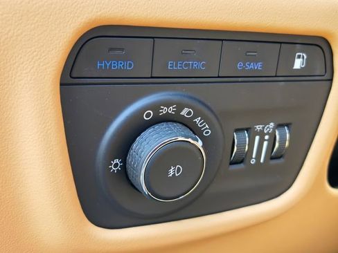 Used 2022 Jeep Grand Cherokee Summit image 9