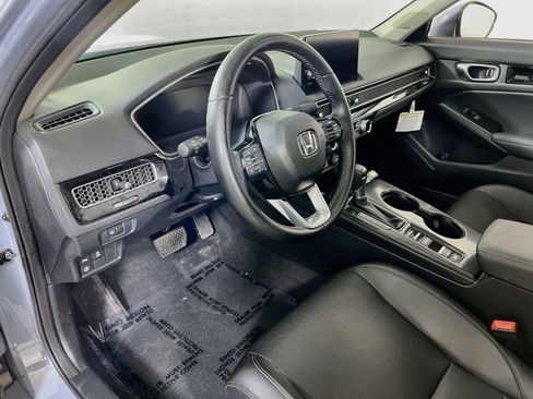 Used 2023 Honda Civic Touring image 9