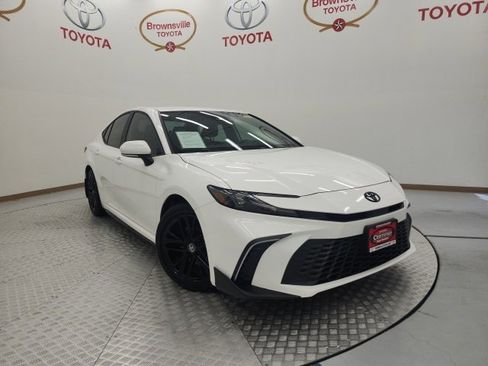 Certified 2025 Toyota Camry SE w/ Convenience Package image 1