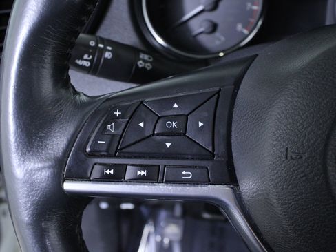 Used 2017 Nissan Rogue SL w/ SL Premium Package image 22