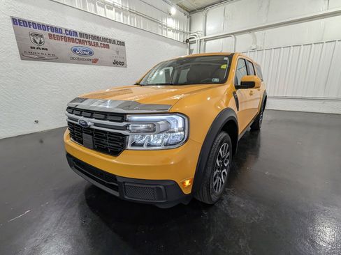 Used 2023 Ford Maverick Lariat w/ Lariat Luxury Package image 3