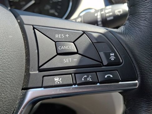 Used 2018 Nissan Rogue Sport SL w/ SL Premium Package AWD/4WD image 24