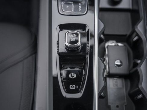 New 2026 Volvo XC60 B5 Plus w/ Protection Package Premier image 24