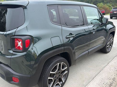 Used 2021 Jeep Renegade Sport AWD/4WD image 3