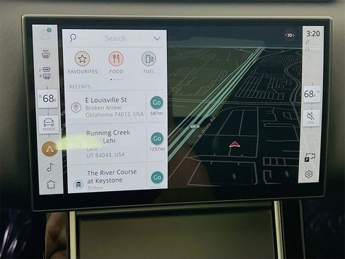 Used 2025 Land Rover Range Rover Velar Dynamic SE image 13