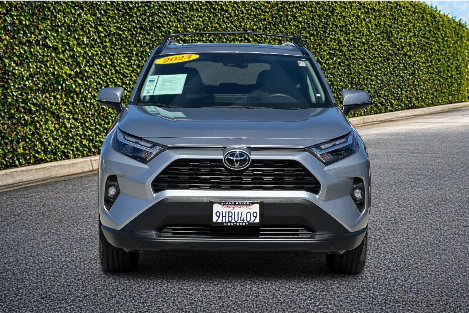 Used 2023 Toyota RAV4 XLE Premium FWD image 9
