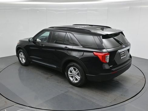 Certified 2022 Ford Explorer XLT image 43