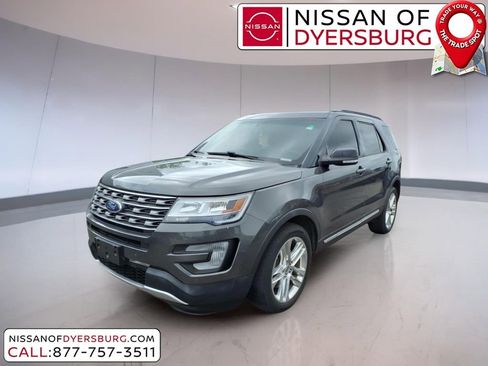 Used 2016 Ford Explorer XLT w/ Equipment Group 202A AWD/4WD image 7