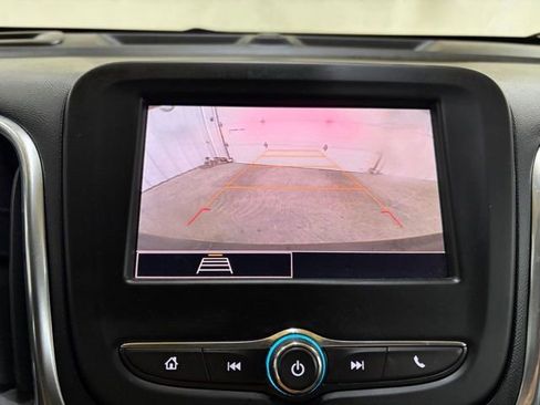 Used 2022 Chevrolet Equinox LS w/ LS Convenience Package FWD image 35