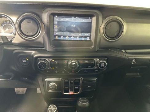 Used 2021 Jeep Wrangler Unlimited Sport image 21