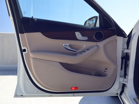 Used 2019 Mercedes-Benz C 300 Sedan image 13