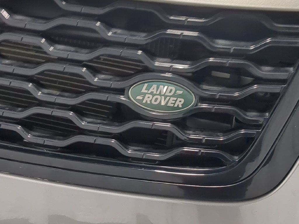 Used 2019 Land Rover Range Rover Velar R-Dynamic SE AWD/4WD image 14