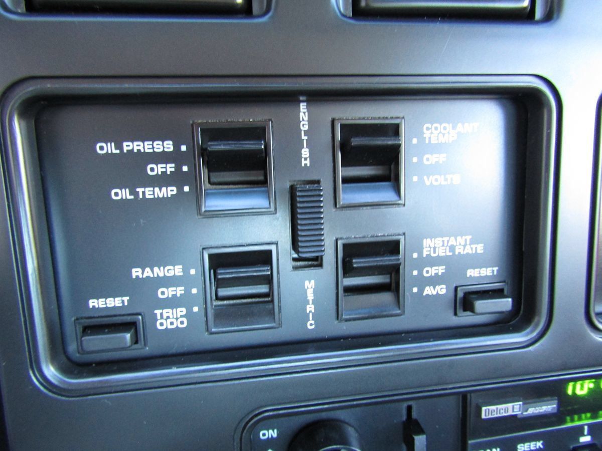 Used 1985 Chevrolet Corvette Coupe RWD image 13