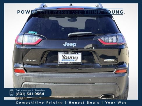 Used 2021 Jeep Cherokee Latitude Lux w/ Comfort/Convenience Group image 6