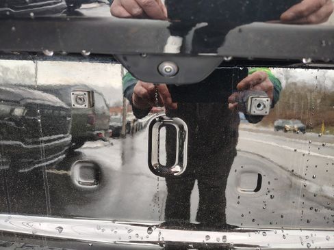 Certified 2024 Jeep Grand Cherokee L Altitude image 8