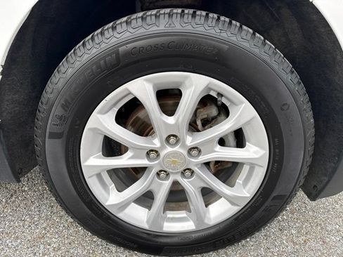 Used 2020 Chevrolet Equinox LT w/ Driver Convenience Package AWD/4WD image 10