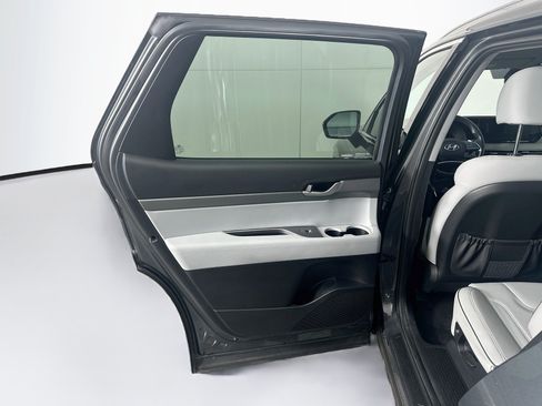 Used 2025 Hyundai Palisade SEL FWD image 27