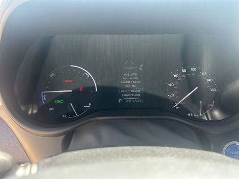Used 2023 Toyota Sienna XSE AWD/4WD image 22