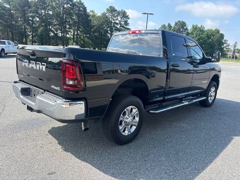 Used 2026 RAM 2500 Big Horn AWD/4WD image 9