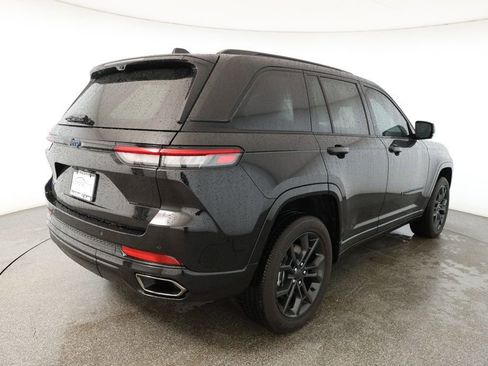 Used 2025 Jeep Grand Cherokee Limited 4xe image 4