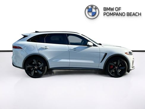 Used 2021 Jaguar F-PACE SVR image 8