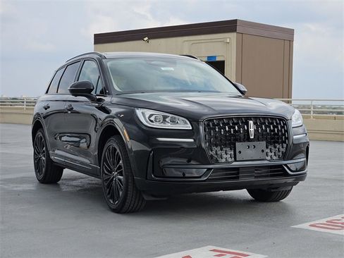 New 2026 Lincoln Corsair Reserve w/ Jet Appearance Package image 3