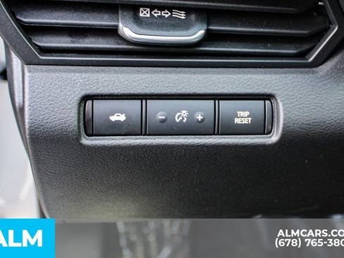 Used 2024 Nissan Altima 2.5 SV image 27