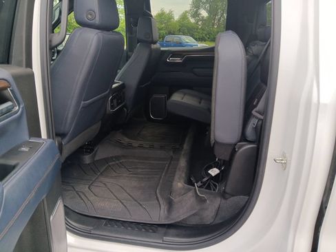 Used 2023 Chevrolet Silverado 1500 High Country w/ Technology Package AWD/4WD image 29