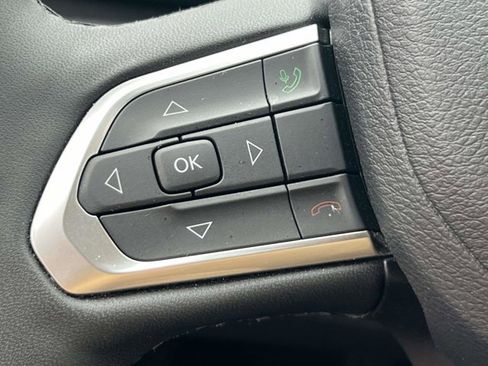 Used 2026 Jeep Compass Limited AWD/4WD image 21