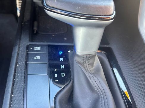 Used 2025 Hyundai Elantra Sport FWD image 25