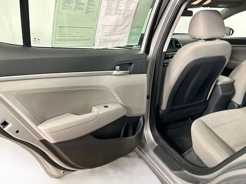 Used 2020 Hyundai Elantra SEL FWD image 35