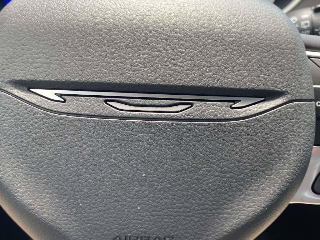 New 2027 Chrysler Pacifica Select FWD image 54