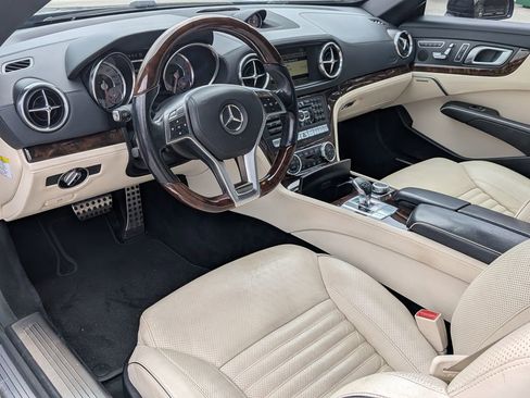 Used 2013 Mercedes-Benz SL 550 image 12